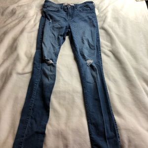 Hollister Super Skinny Jeans